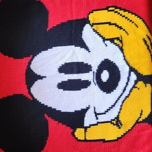 Mickey MOUSE KNIT SWEATER